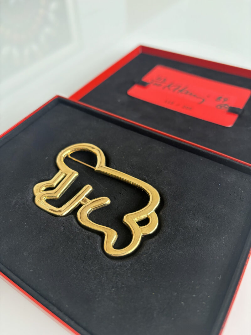 Keith haring baby pin v