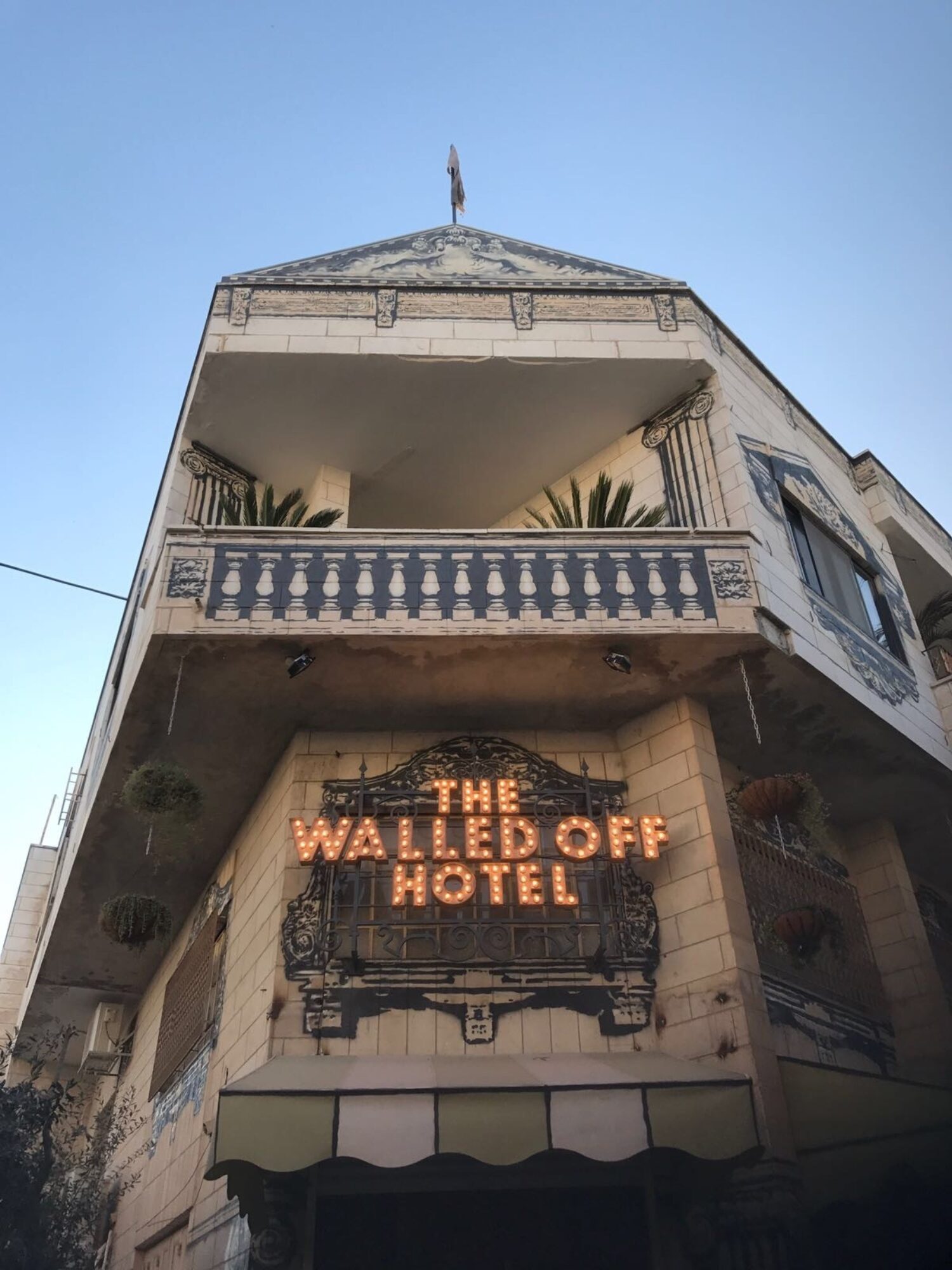 Banksy, Walled Off Hotel
