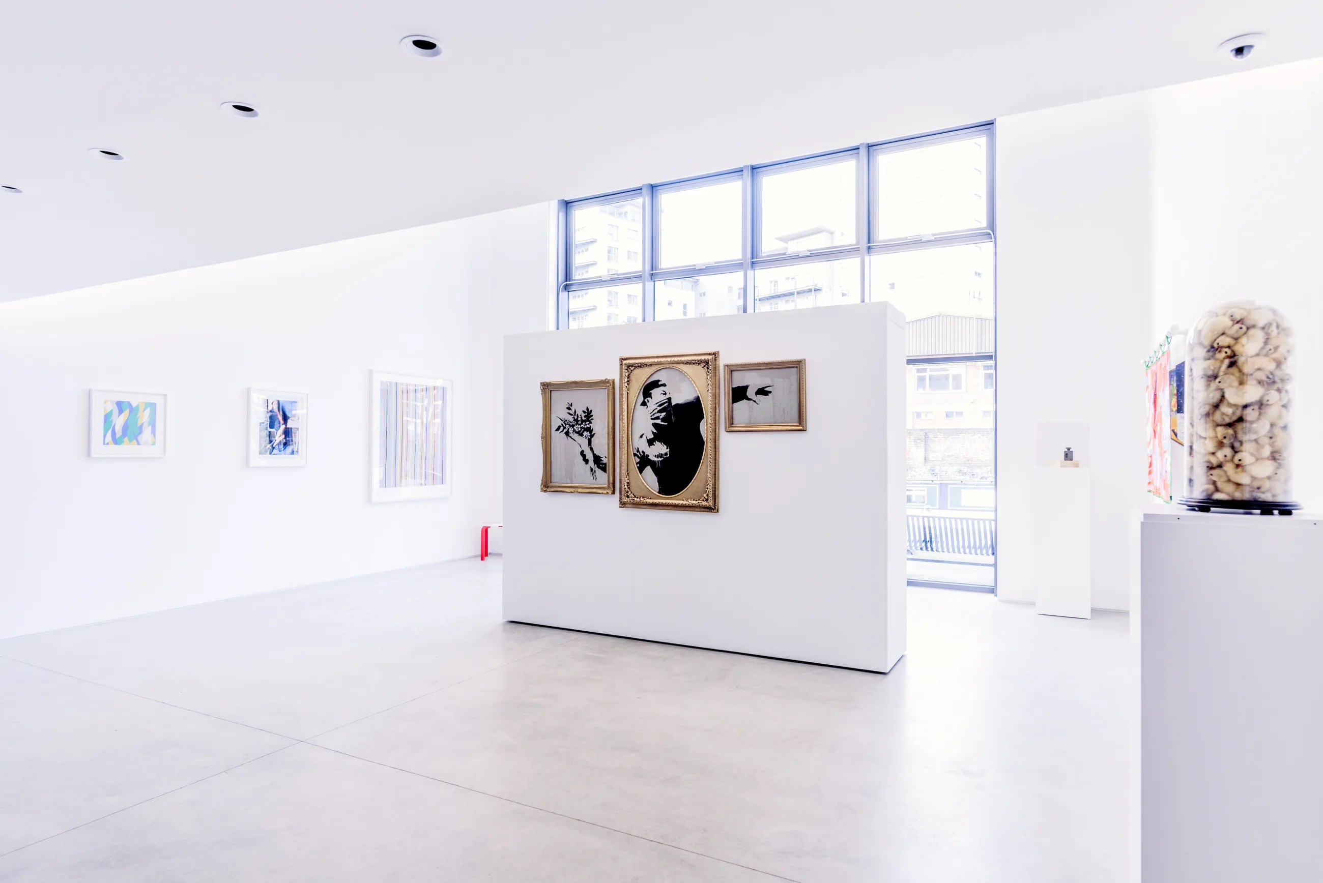 Hang-Up Gallery