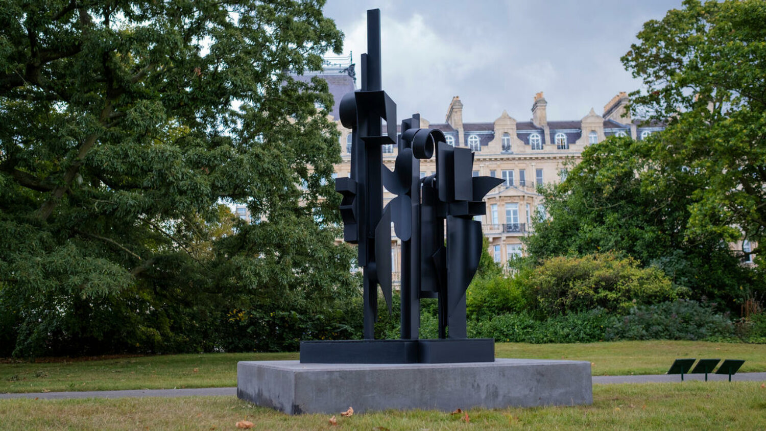 Installation view of Louise Nevelson's 'Model for Celebration II' (1976) at Regent's Park. Nevelson is represented by Pace Gallery.