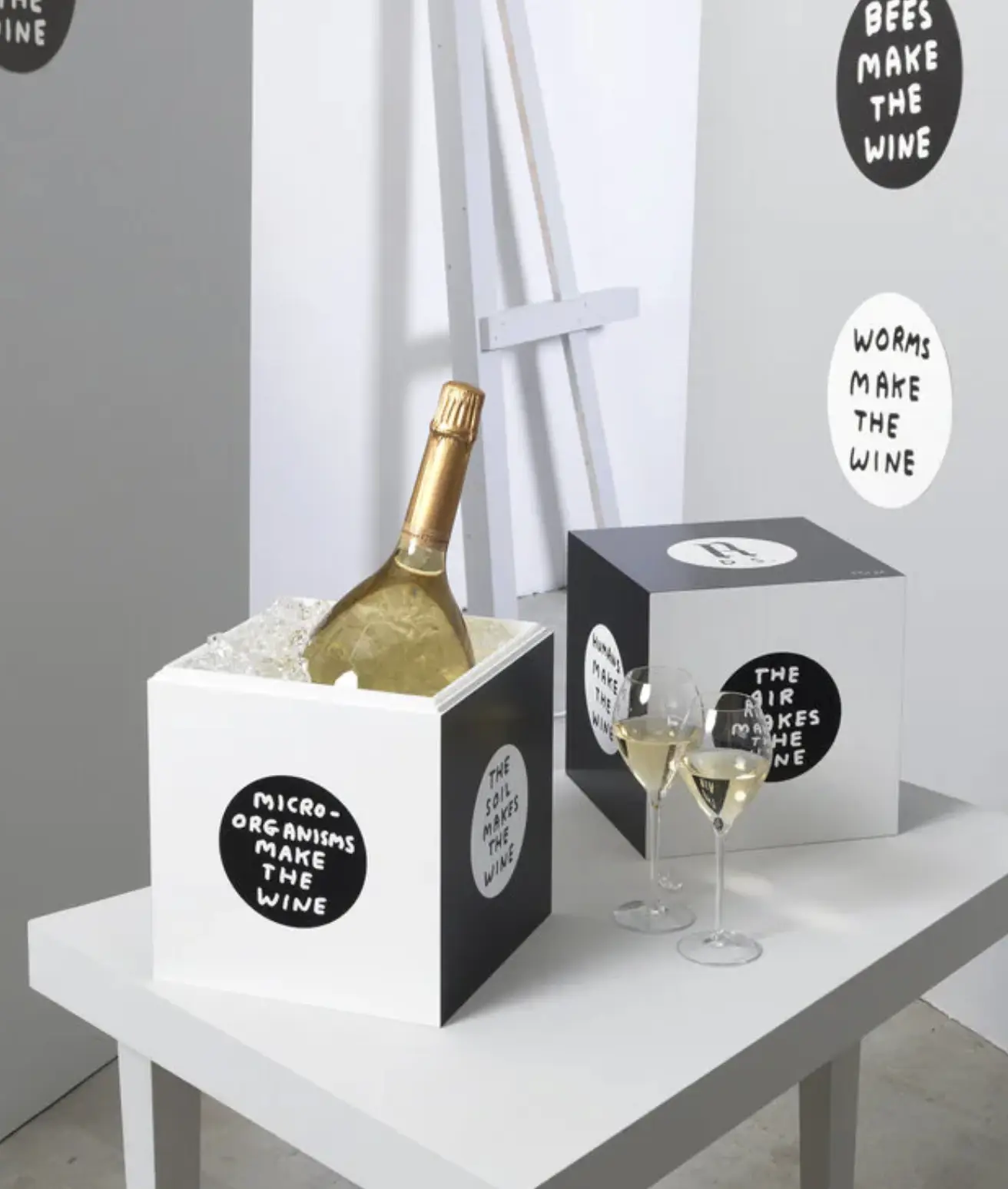 David Shrigley creates Unconventional Bubbles, a collection of 42 works honouring the wine-making process and raising awareness of the current environmental challenges.