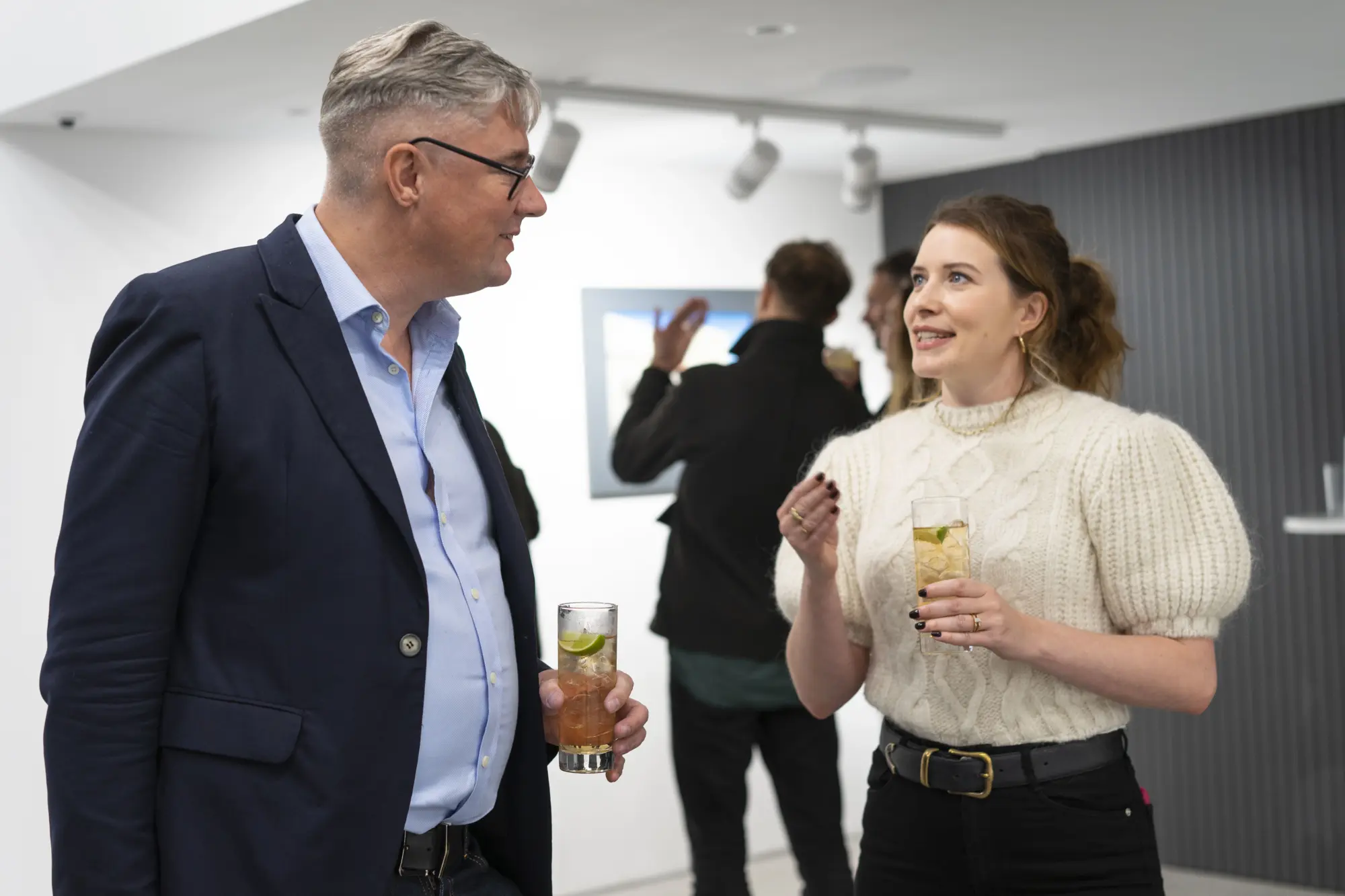 Hang-Up's Fabiola, Charlotte, Marian and Tinka with clients and friends of the gallery.