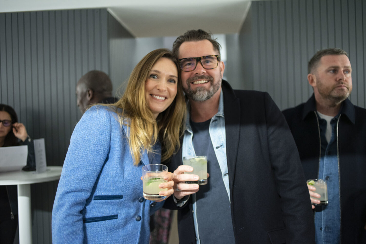 Hang-Up's Fabiola, Charlotte, Marian and Tinka with clients and friends of the gallery.