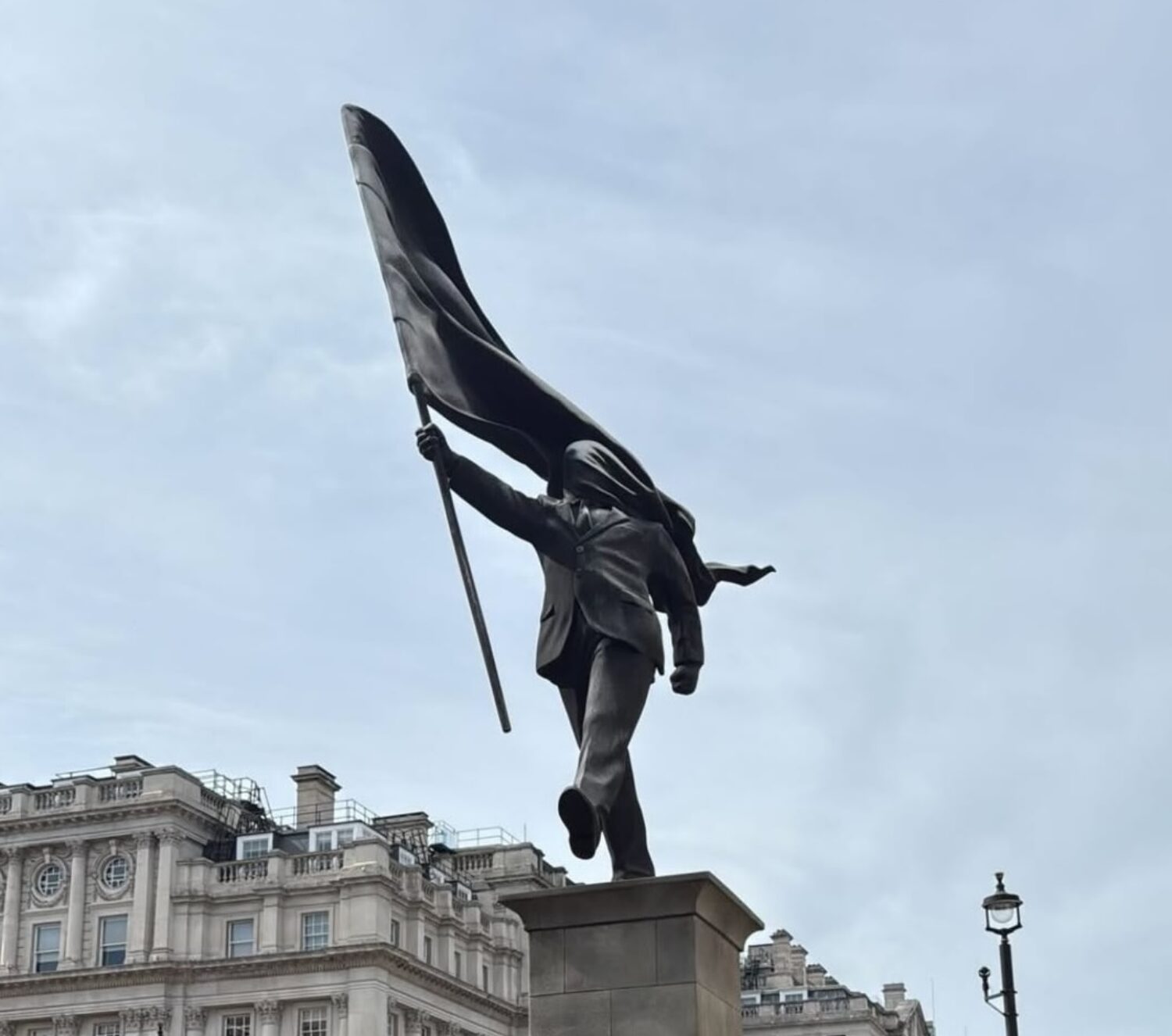 Banksy, Blinded By The Flag