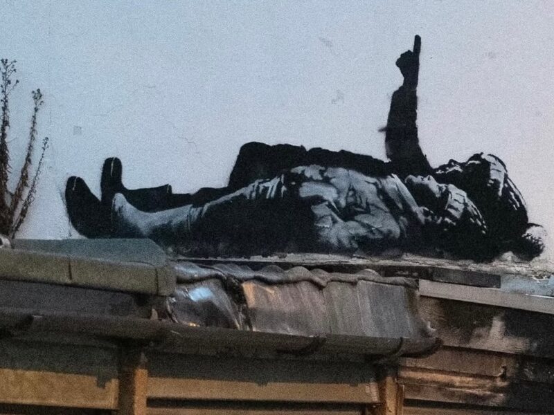 New Banksy's: Stargazing Children Become a Message on Homelessness